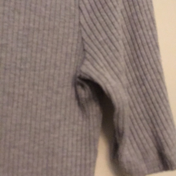 Maternity Pea in a Pod top size L - Picture 2 of 2